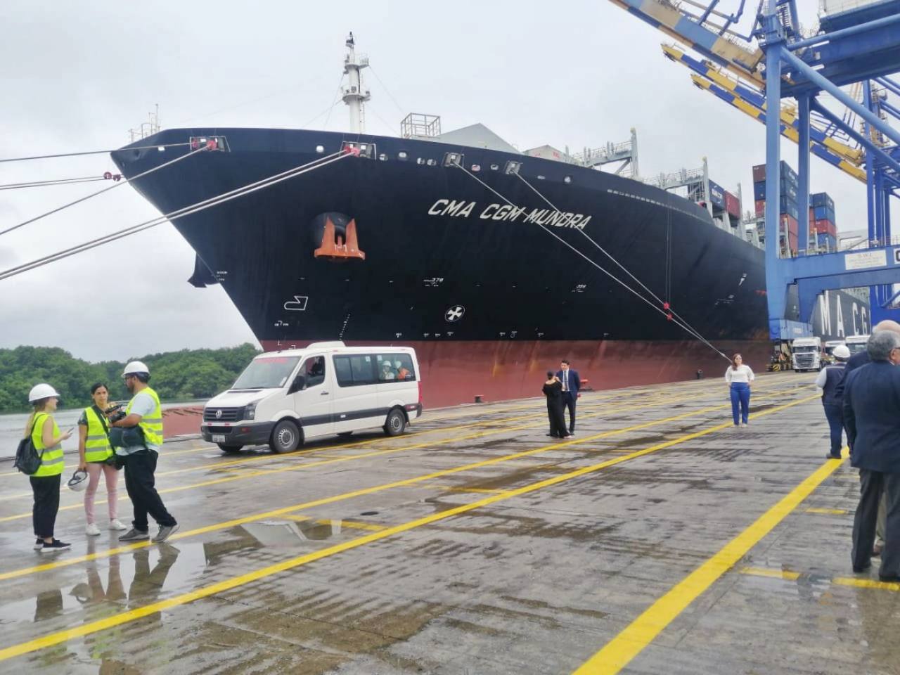 Navieras ya pueden traer a Guayaquil buques gigantes por canal más profundo